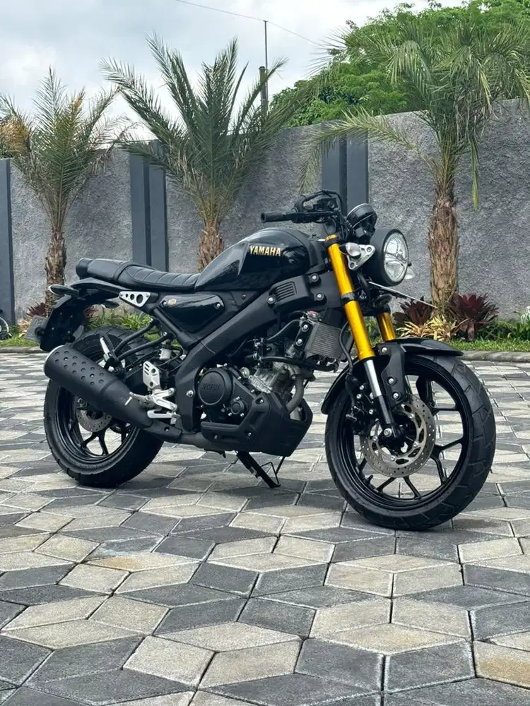 Yamaha XSR 155 VVA 2024 Hitam Metalik Odo 700 Nopol W Koko Motor