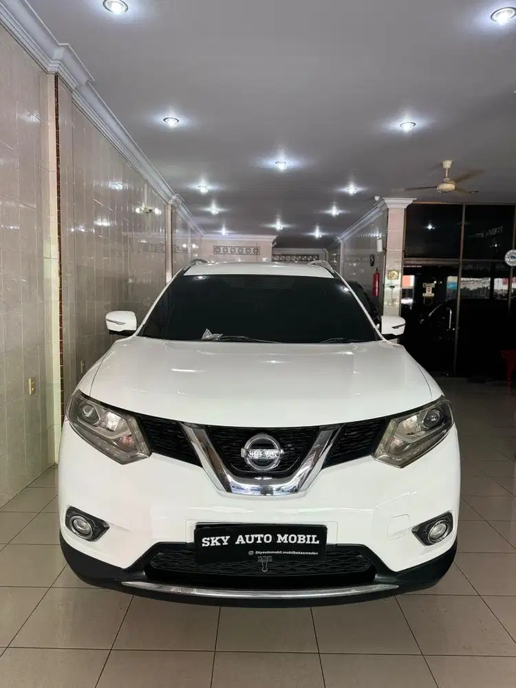 Nissan X-Trail 2.5 A/T Putih 2016