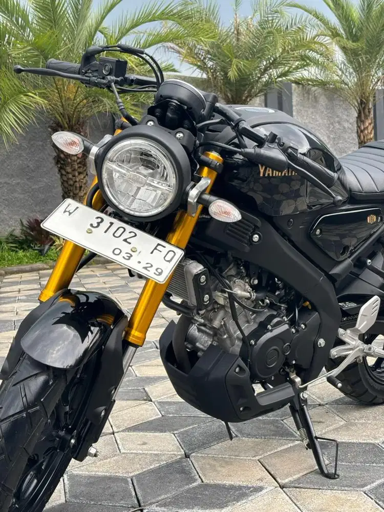 Yamaha XSR 155 VVA thn 2024 Hitam Metalik Odo 700 Nopol W Koko Motor