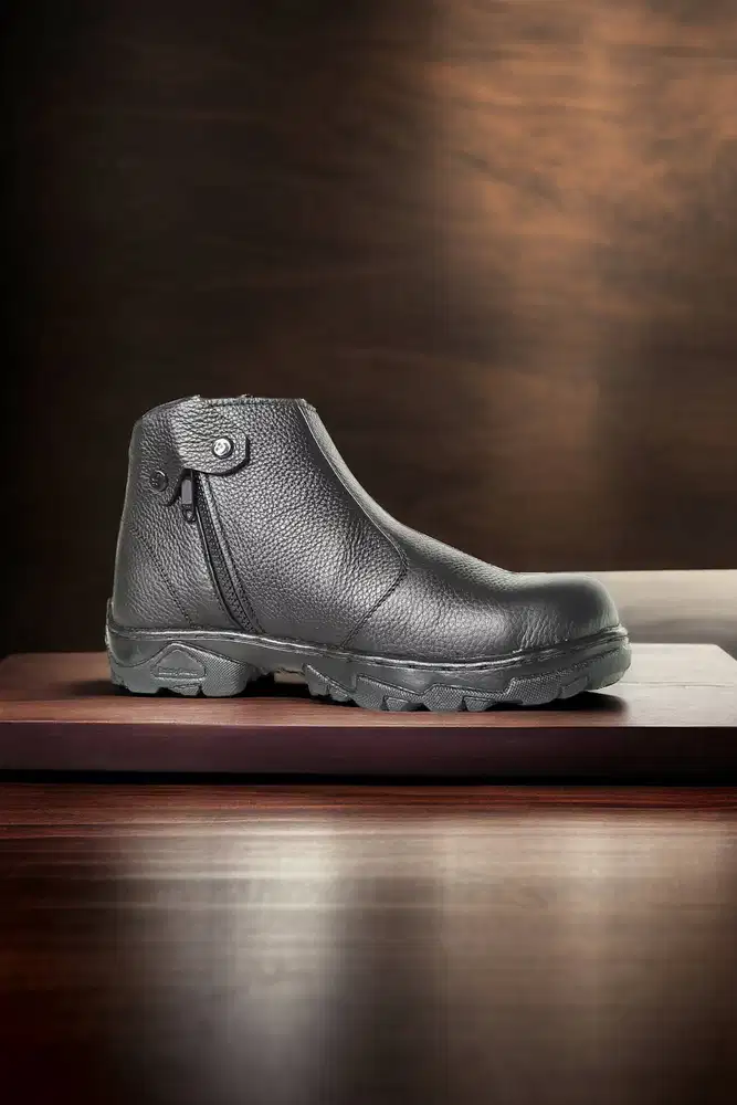 Harga sepatu pria untuk melamar kerja Cikampek