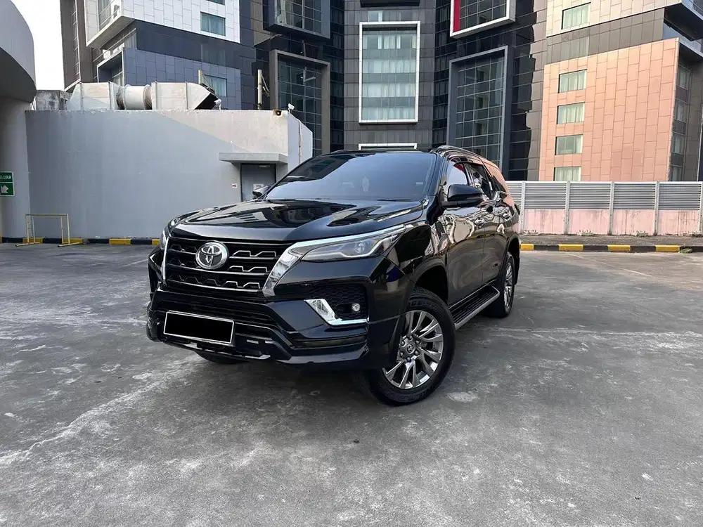 (TDP 10 jt) Toyota Fortuner VRZ 2.4 AT Automatic Istimewa