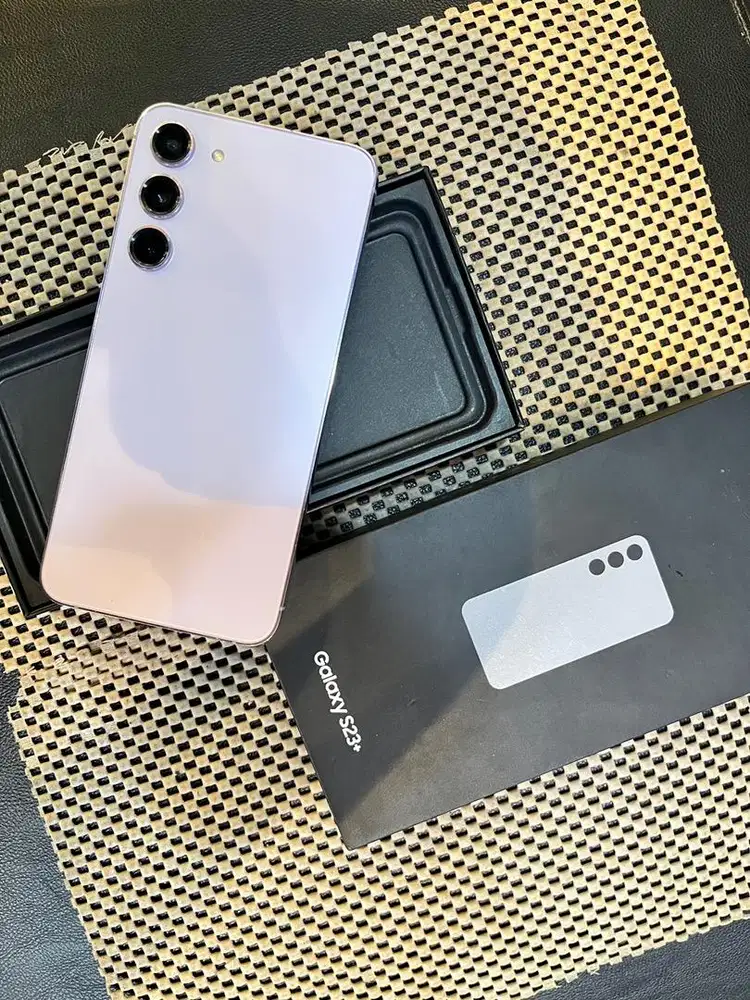 Samsung Galaxy S23+ ram 8 internal 256Gb