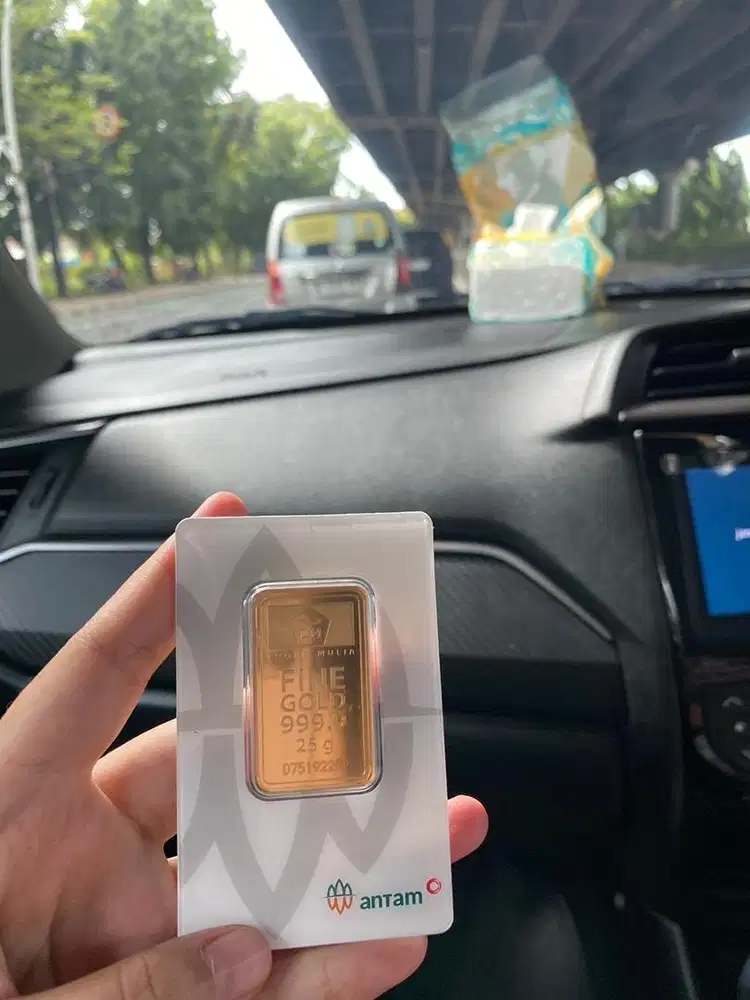 Emas antam 25gr logam mulia terbaru 2025