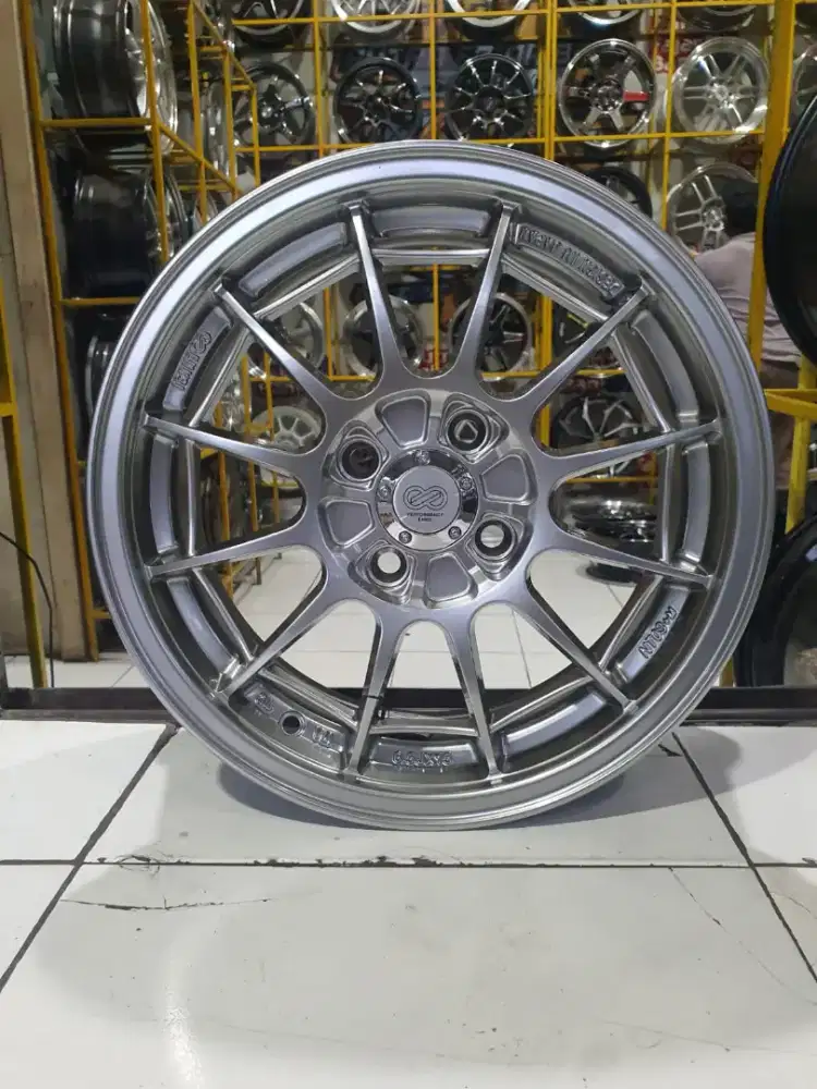 Velg mobil like new