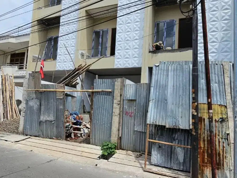 Dijual Rumah Baru 3 lantai area Duri kepa Jakarta Barat