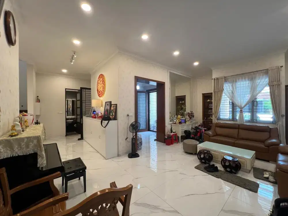 Villa Komplek Royal Sumatra ( Jamin Ginting )