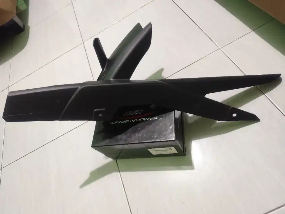 Spakbor Kolong Cover/Tutup Rantai MX King 150