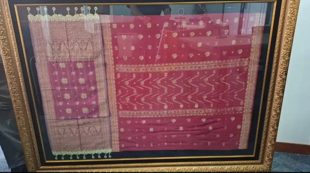 MAHAKARYA EMAS ULOS/TENUN PALEMBANG