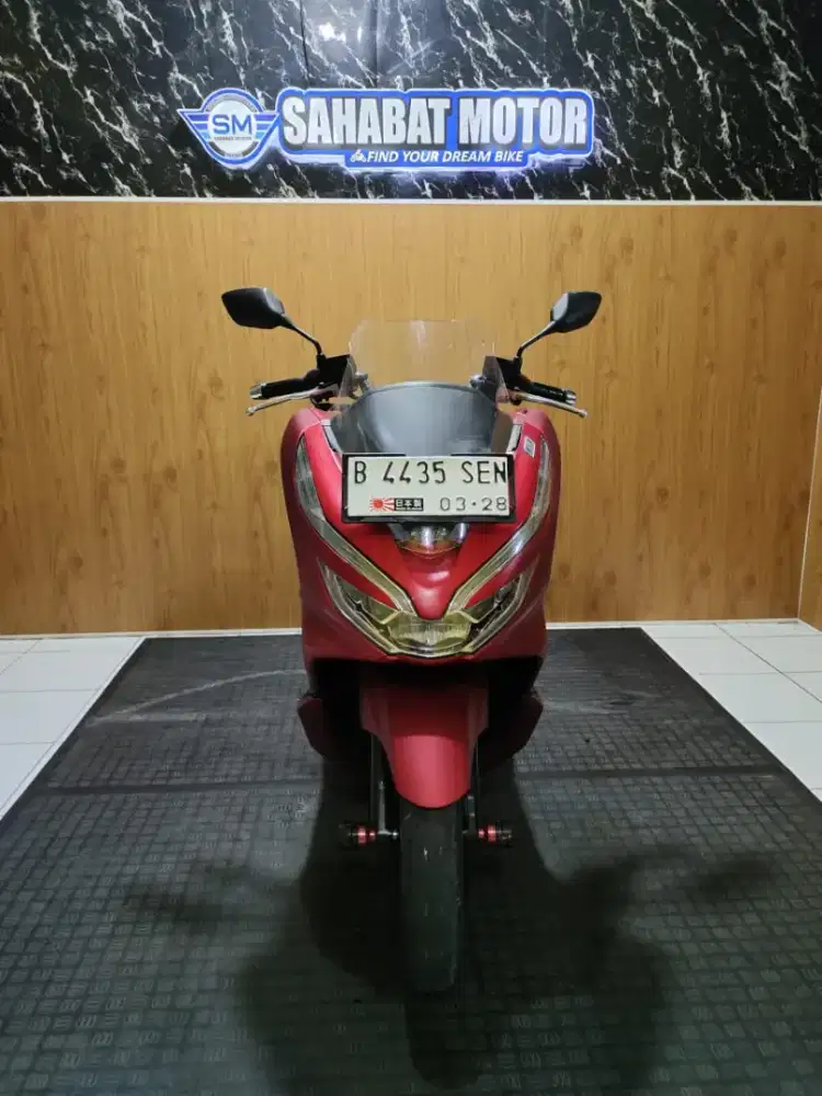 PCX 150 ABS TAHUN 2018 SIAP PAKAI PROMO DP CUMA 1.5 JUTA SAJA