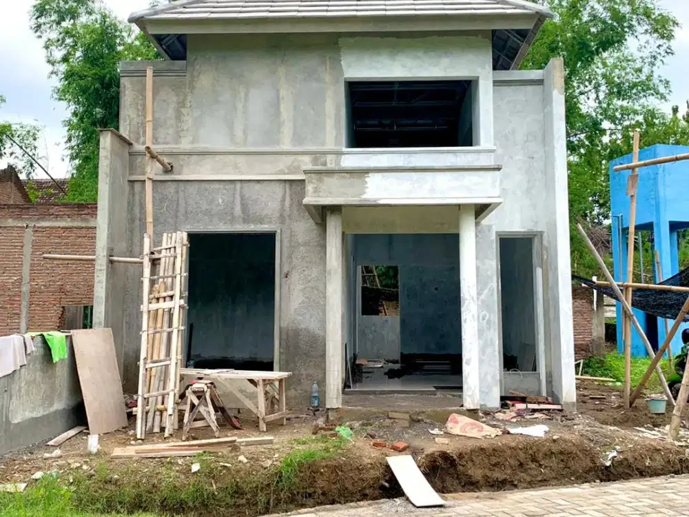 RUMAH MEWAH DI COLOMADU