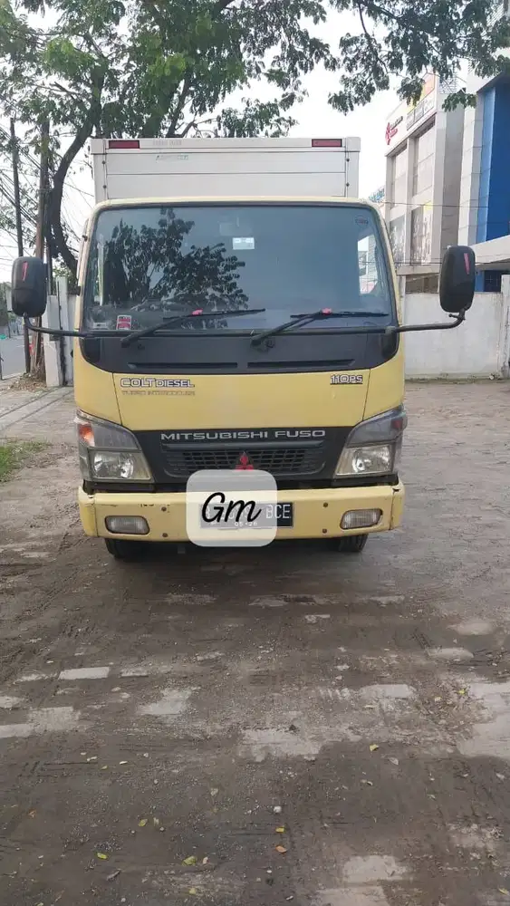 Mitsubishi Colt Diesel Engkel 4 ban FE71 PS110 BOX