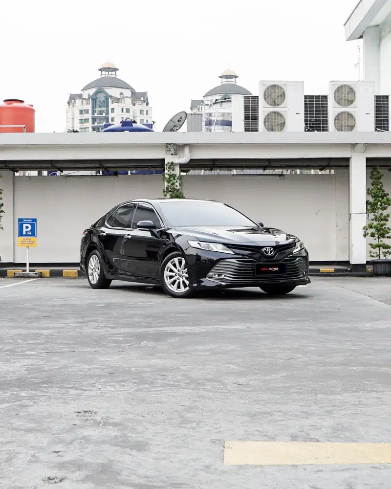 TOYOTA CAMRY 2.5 V AT 2020