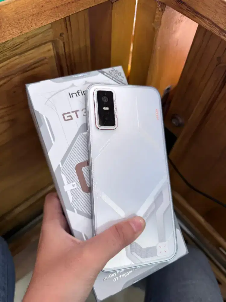 Second like new infinik GT 30PRO 8/256GB GARANSI RESMI INFINIK