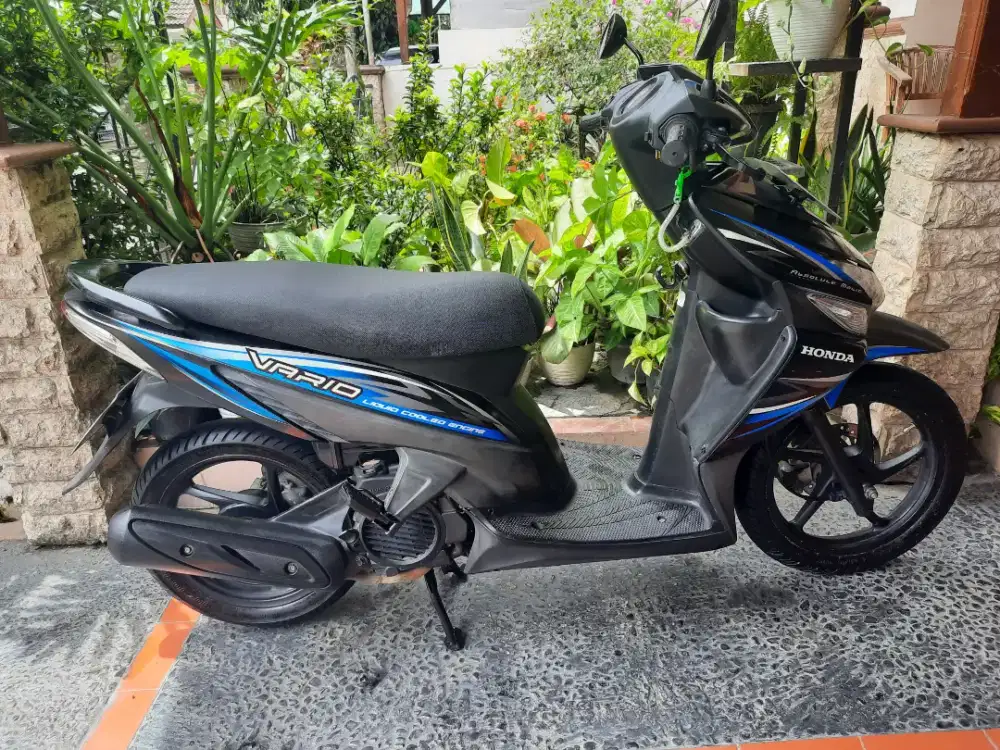 VARIO 110 2012 PJK BARU SLEMAN HITAM SILVER TERAWAT TINGGAL PAKE BAGUS