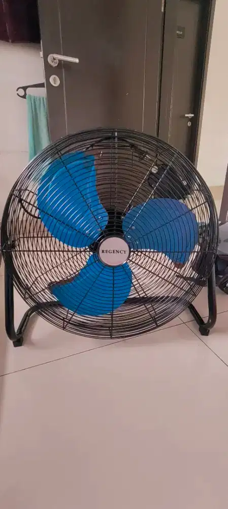 Kipas Angin Regency Tornado