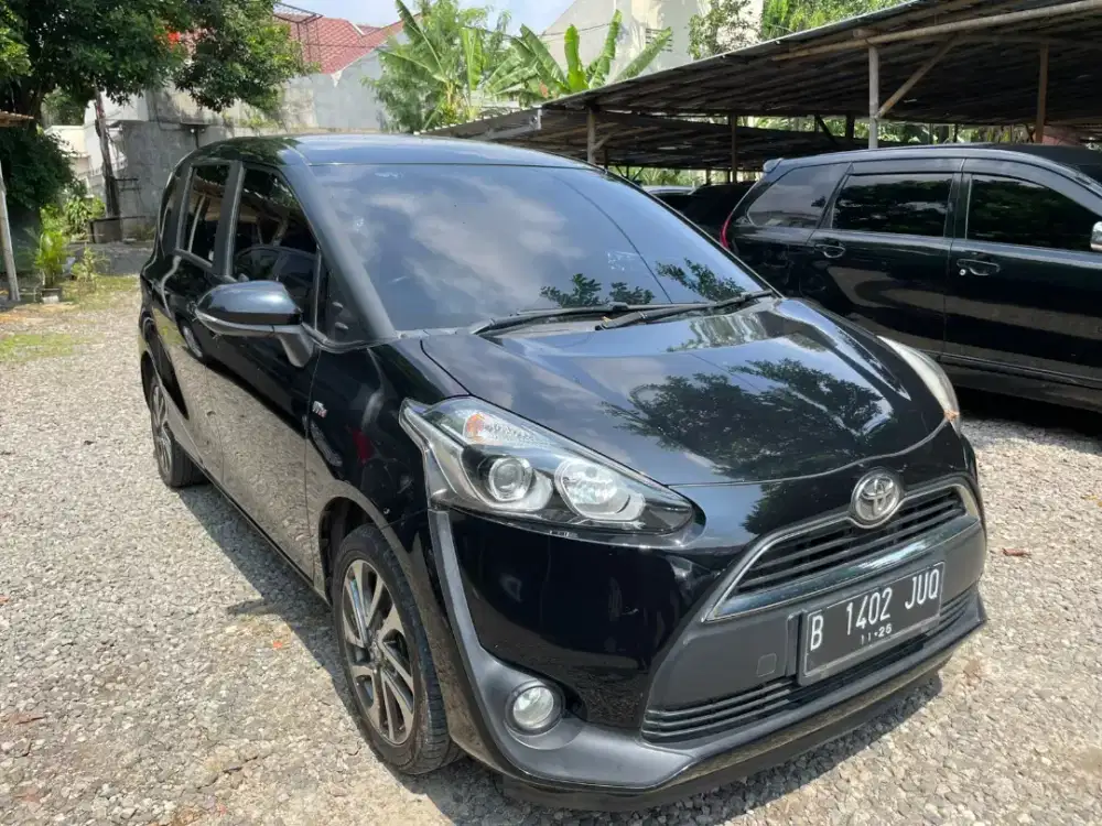 TOYOTA SIENTA V MANUAL 2016
