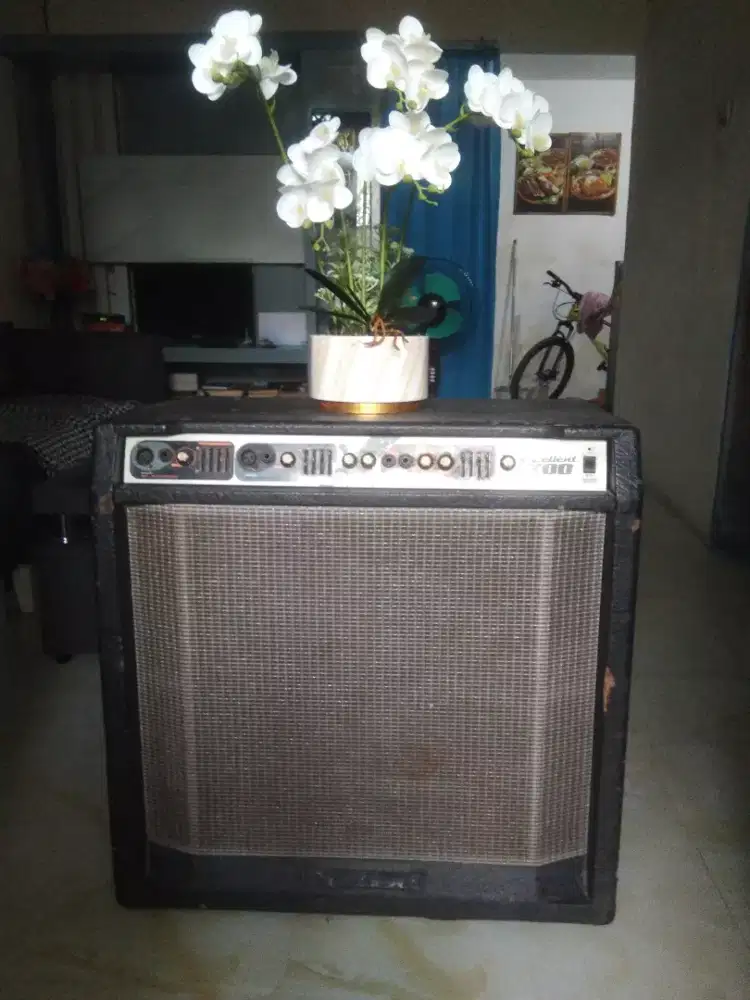 Di jual Amplipayer excellent keyboard 700