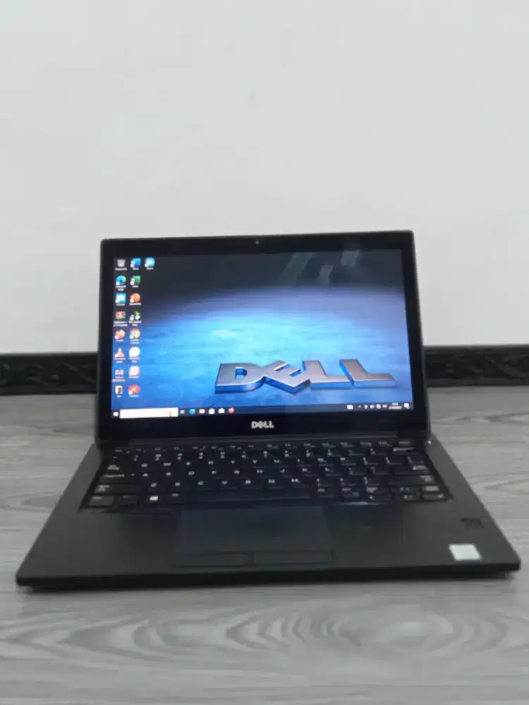 Dell latitude kondisi normal siap pakai