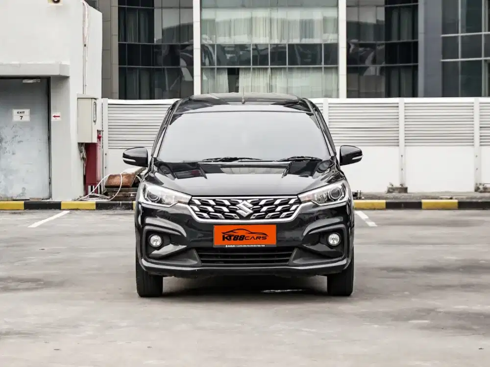 ERTIGA GX HYBRID HITAM 2024