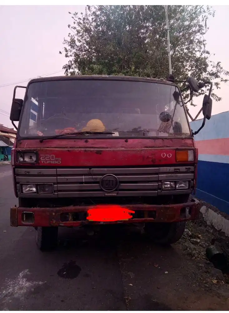 Di jual head trailer CK 12 thn 1996