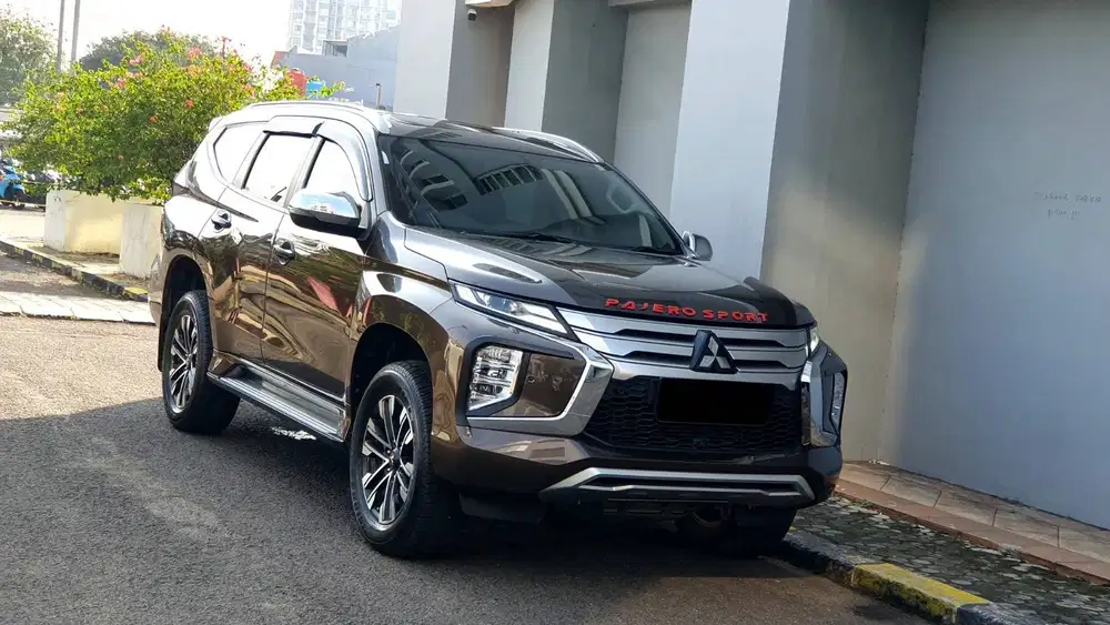 [ 4x4 ] Mitsubishi Pajero Dakar Ultimate AWD AT 2023/2024