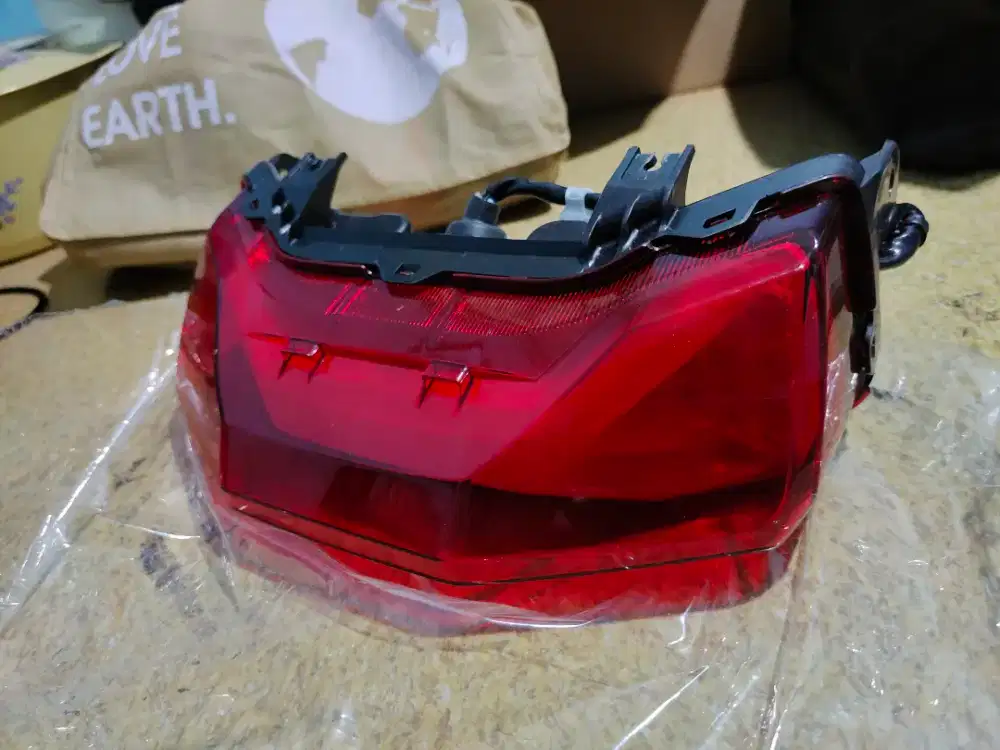 Stop lamp, Cover engine , Windshield Adv 160