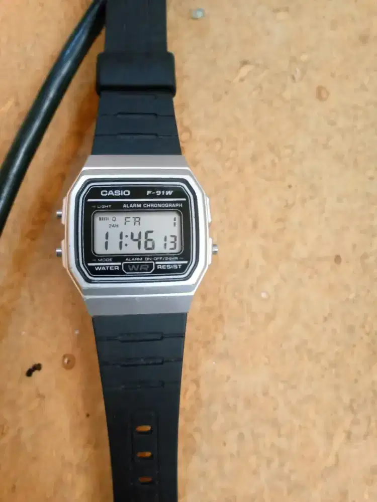 Jam tangan Casio
