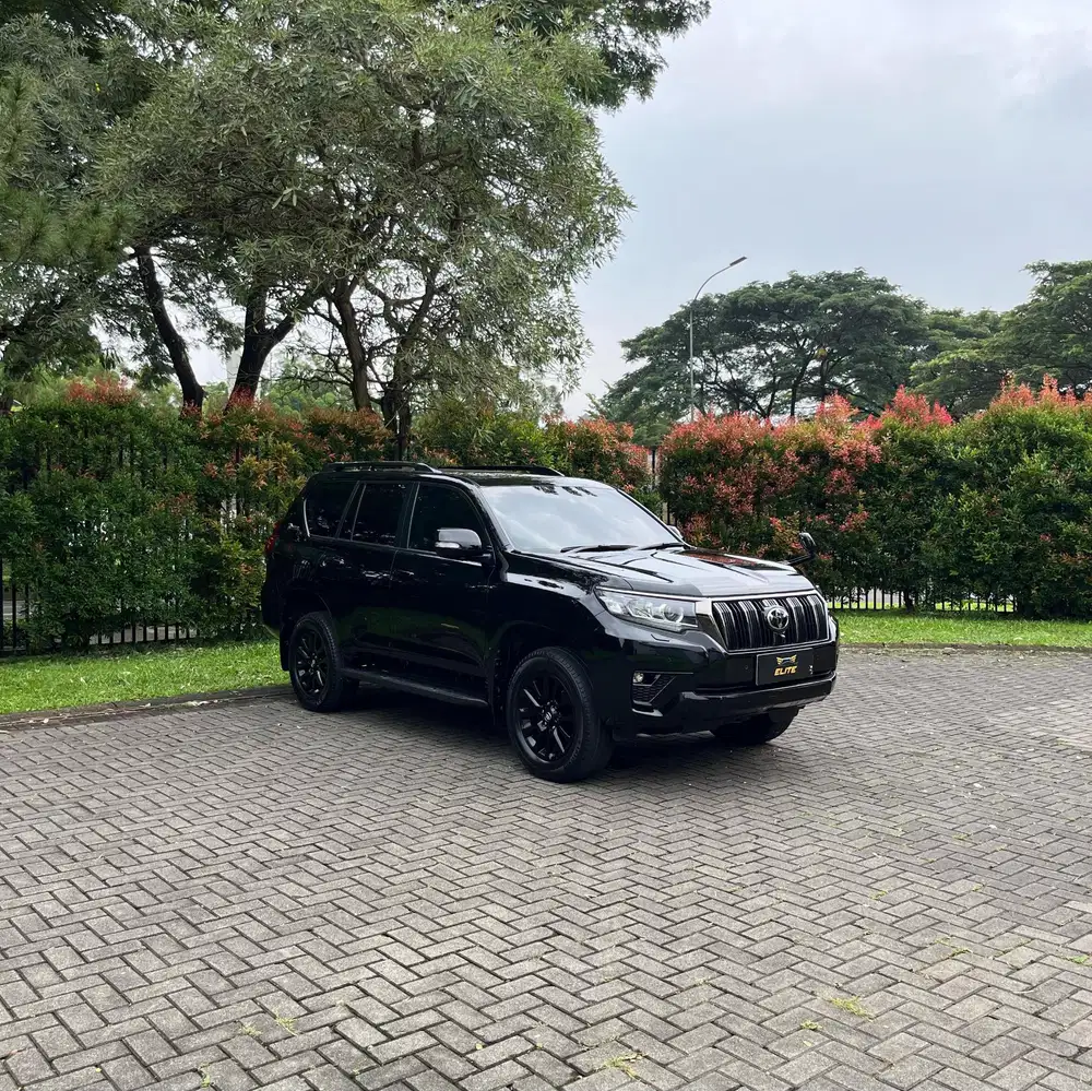 Toyota Land Cruiser Prado  2.7L TX-L 70th Anniv 2021