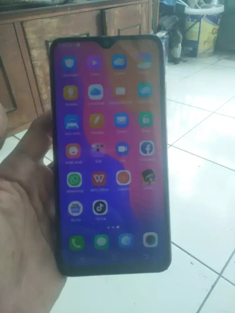 Jual hp vivo y95 ram 4/64gb hp normal semua hanya pernah ganti lcd aja