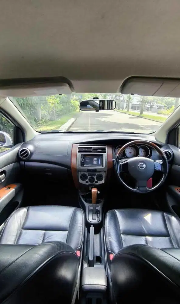 Nissan Grand livina 2013 Bensin