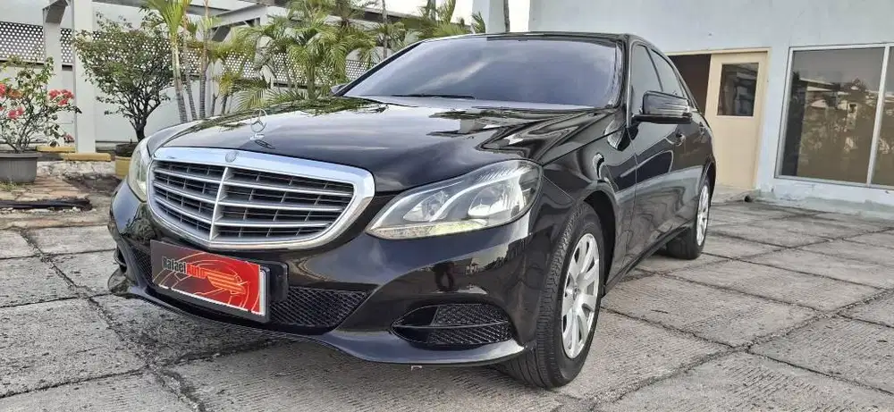 Mercedes Benz E200 A/T 2015 Unit Lulus Inspeksi Otospector. Ready Pake