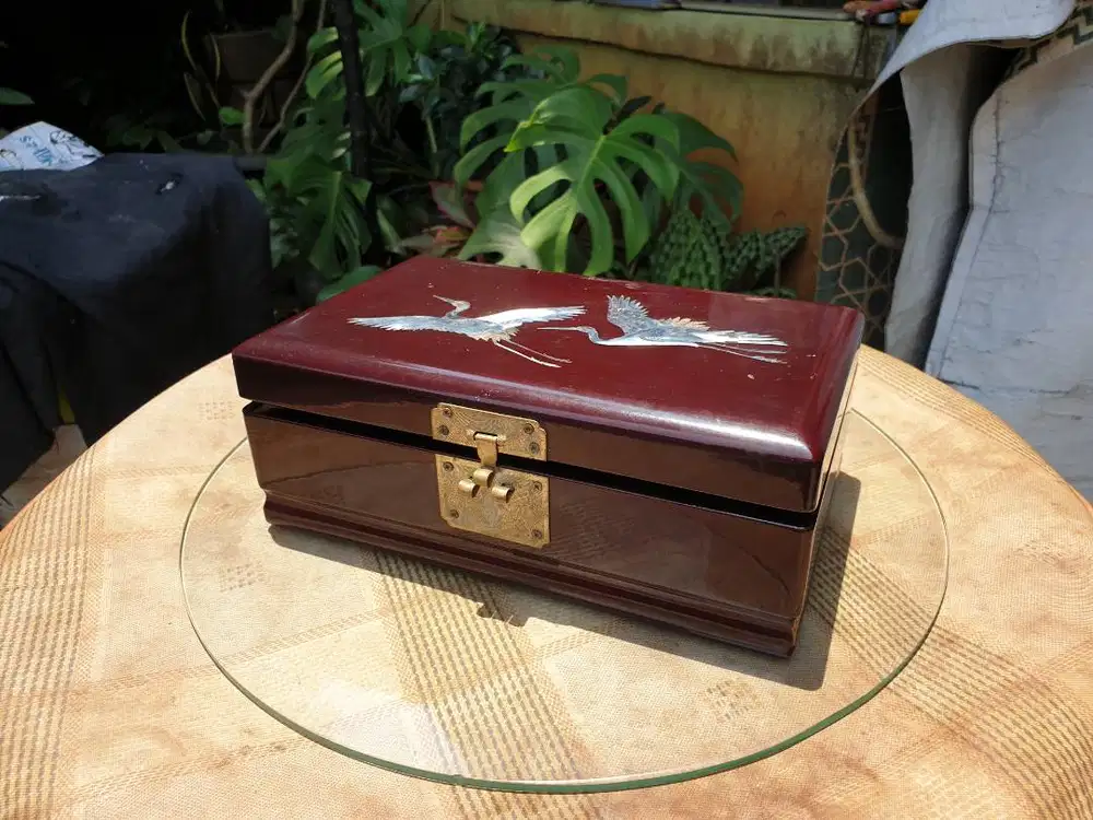 Vintage Jewelry Box with musical
