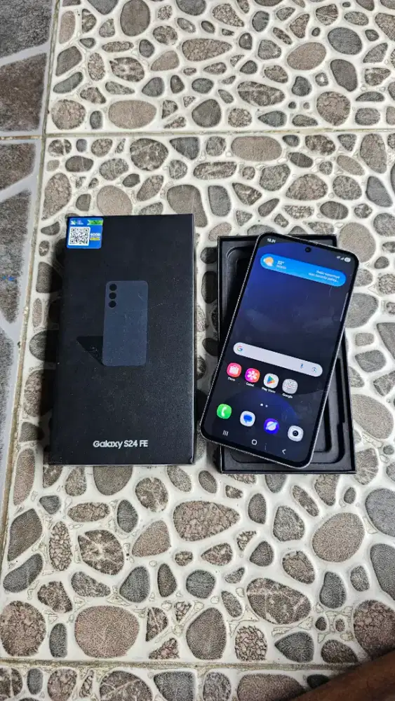 Samsung S24 FE SEIN 256gb normal pakai lengkap dus kabel data