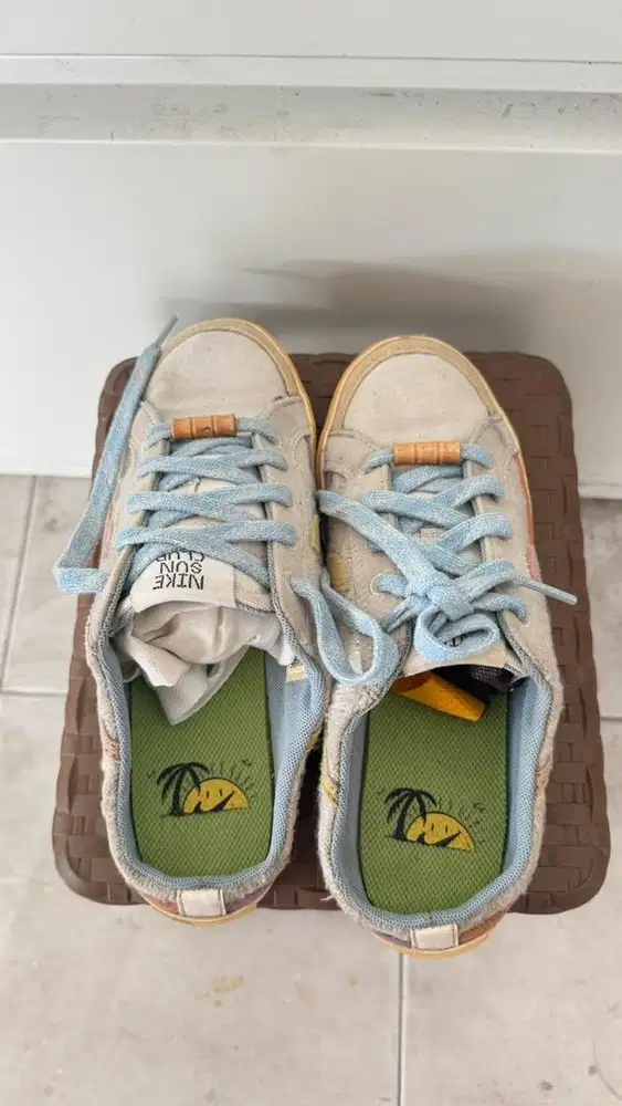 Preloved Nike court legacy mules