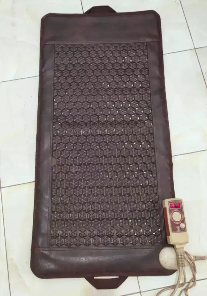 Matras kesehatan batu giok