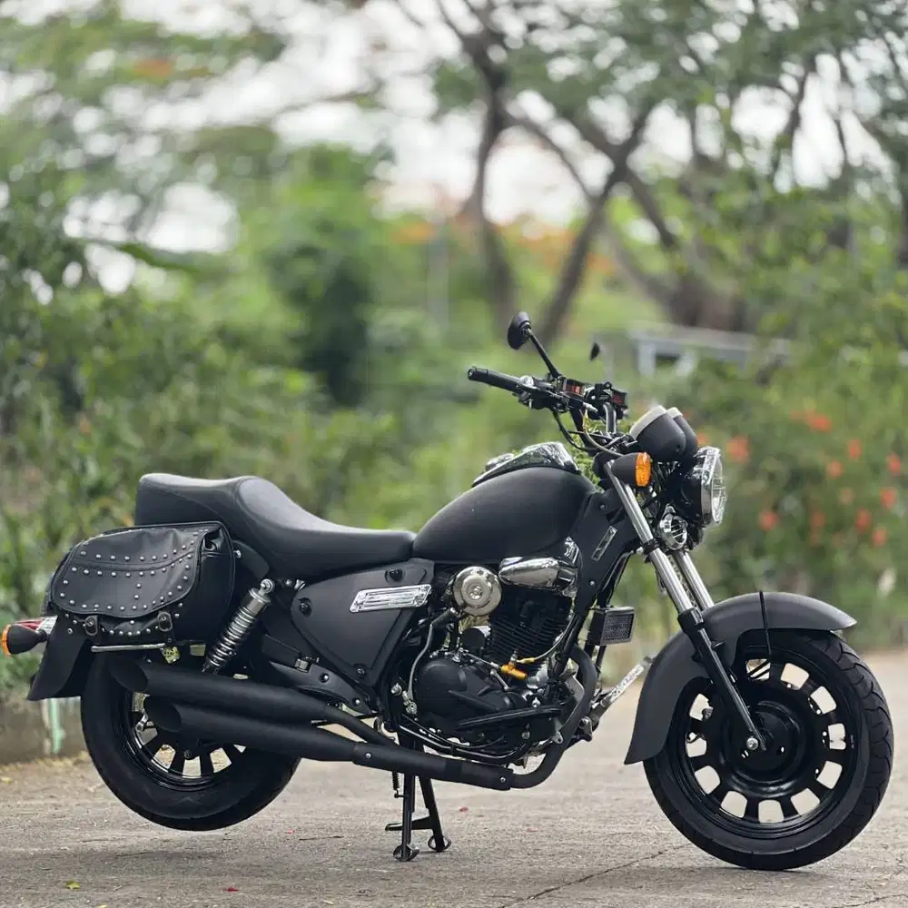BENELLI MOTOBI 200 EFI HITAM 2023 KM 700 PERAK PAJAK ON LIKE NEW