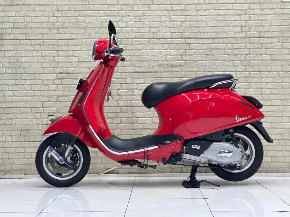 TERMURAH‼️ Vespa Primavera 150 Iget 2017 Red Favorit N Batu