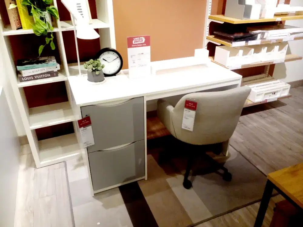 PAKET HEMAT KURSI & MEJA KANTOR