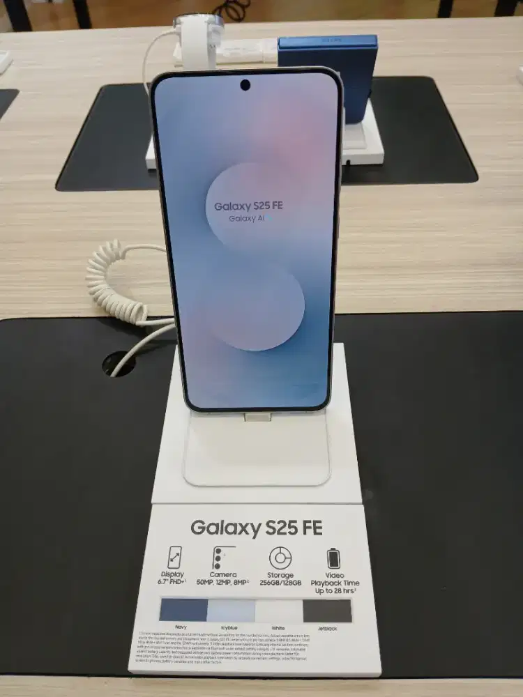 Samsung Galaxy S25 FE Free Buds Core