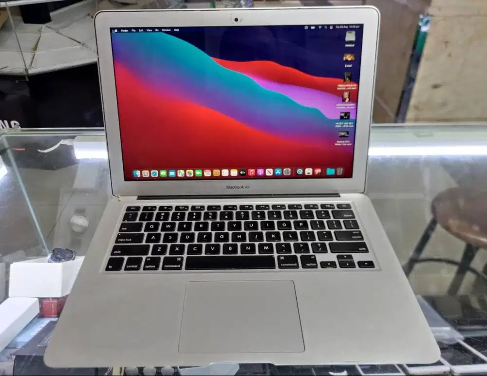 MacBook Air 13-inch Mid 2013 A1466 RAM 4/128 Seken Mulus Normal