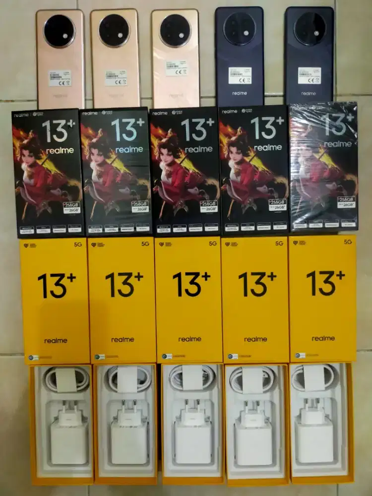 Realme 13+ 5G 12/256 seperti baru