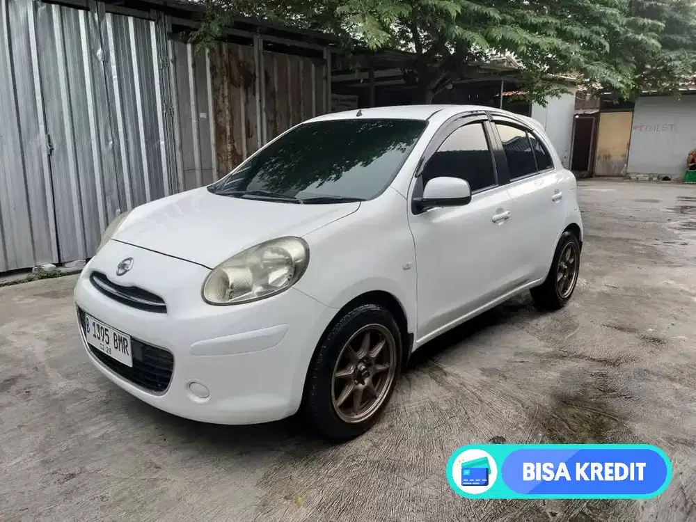 Nissan March 2012 Bensin