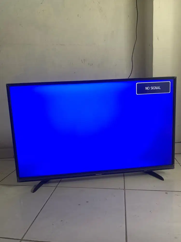 Preloved TV Panasonic 32 inch-Bukan Smart TV