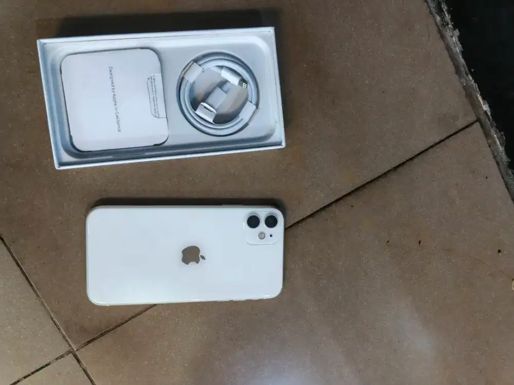 iphone 11 128gb hb masih 100