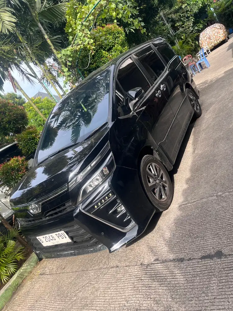Toyota Voxy 2018 Bensin