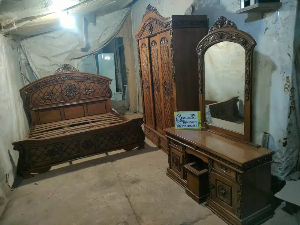Tempat tidur dipan set kamar ukiran anggola full kayu jati