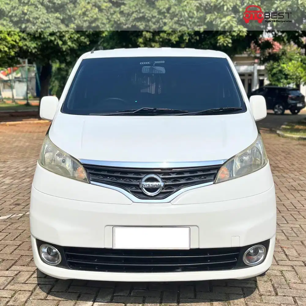Nissan Evalia XV AT Matic Putih Mulus 2012