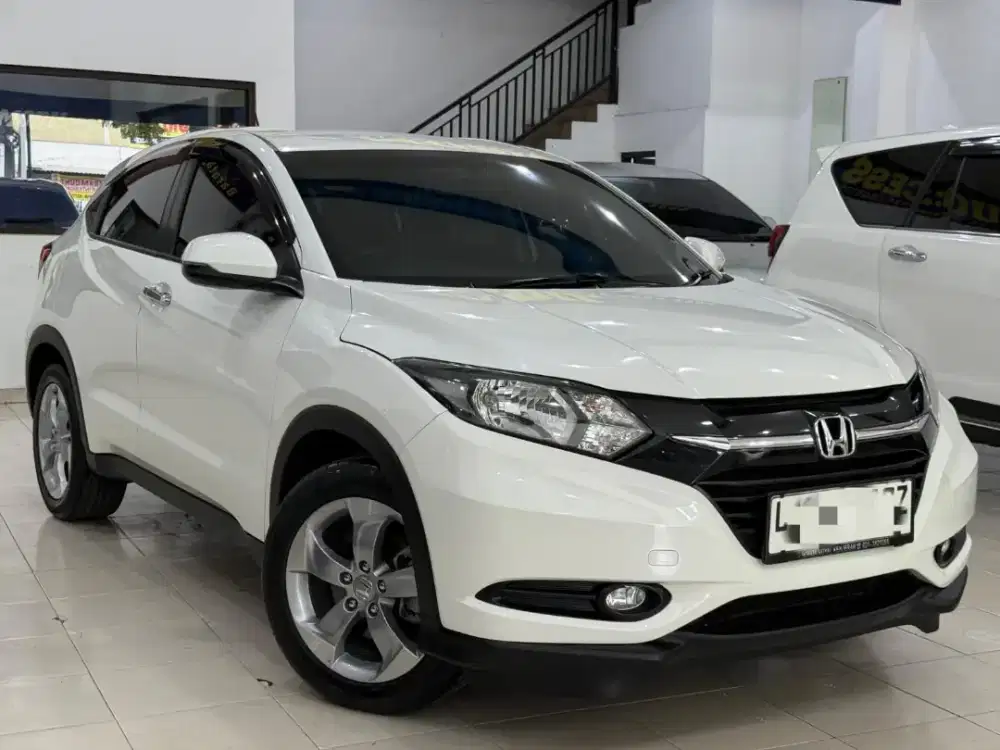 Honda HR-V E 2018 Matic Putih Siap Pakai