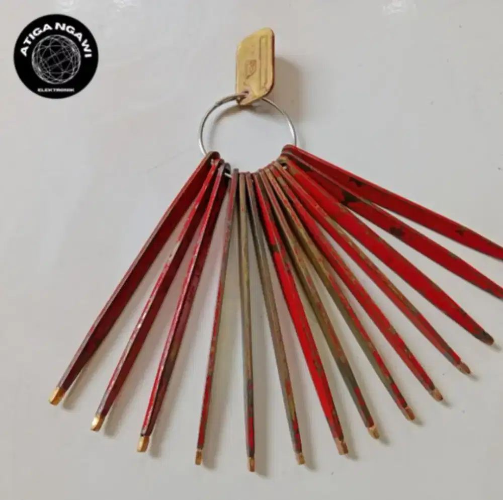 Jarum Uji Emas Kuning