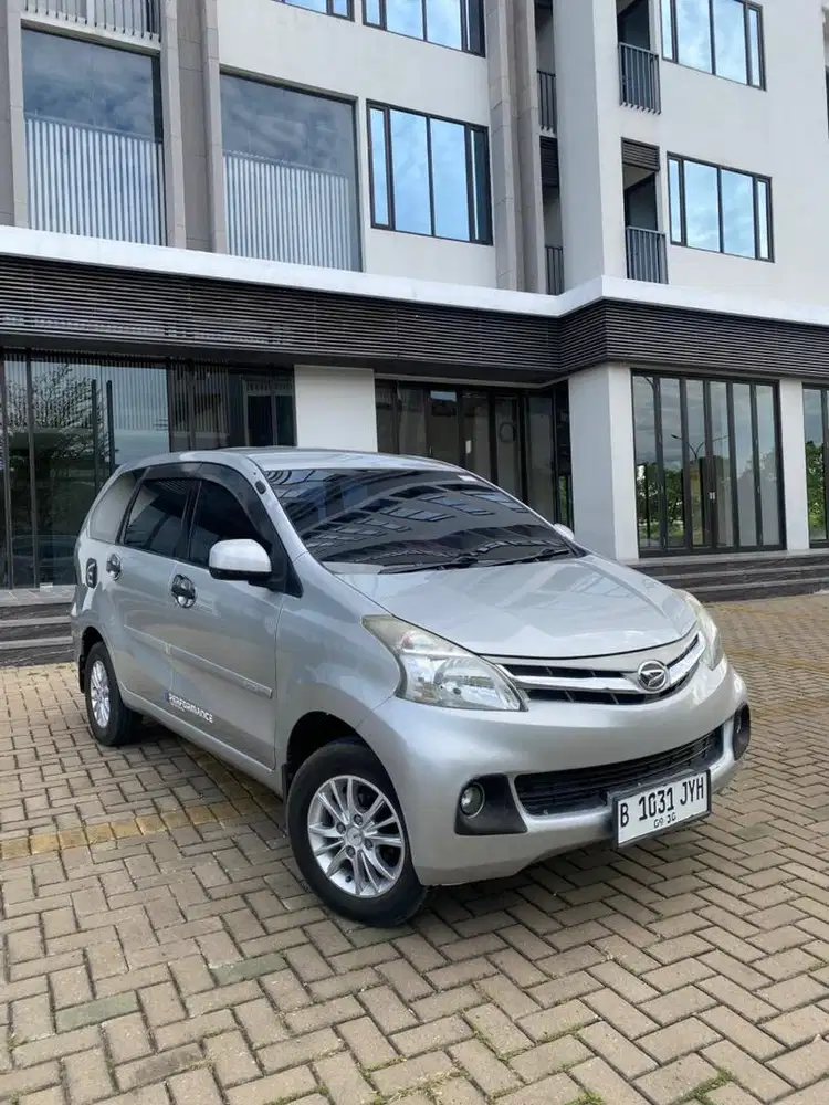 Xenia R Deluxe Manual 2014 Orian & Good Condition